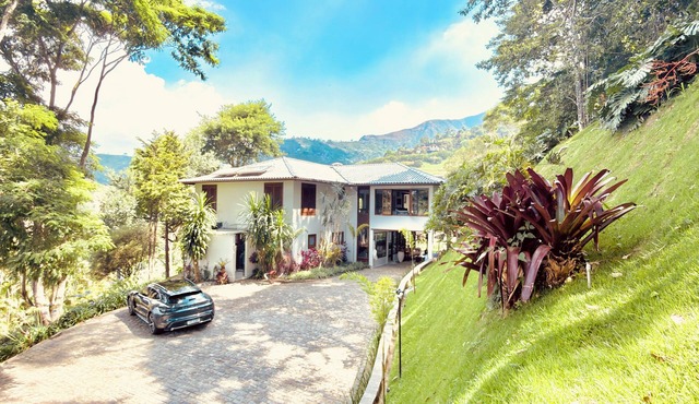 Mansion with 5-star private service, heated pool, dedicated staff, and leisure facilities.