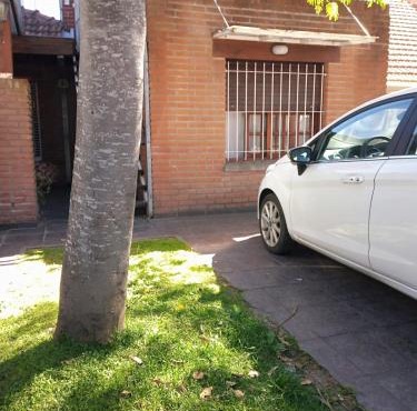 MAR DEL PLATA BARRIO CONSTITUCION Departamento 2 ambientes PB a la calle