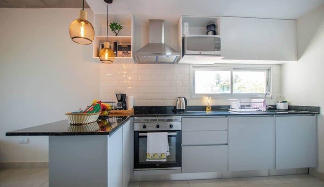 Marlin Luke - 201 - Cinthia Gauto · 2BRParadise: Dream kitchen, garaje