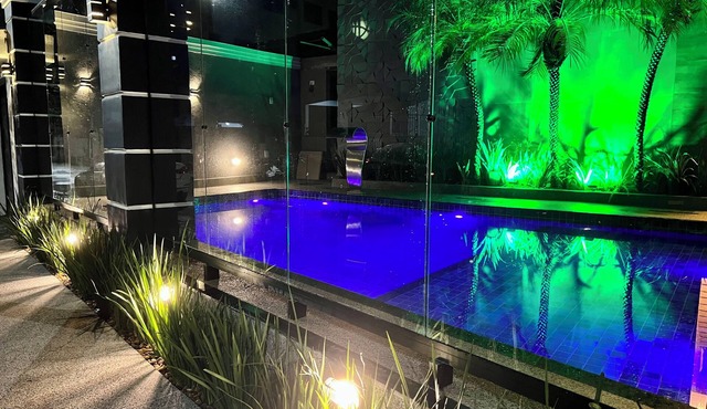 Marmeu Tombo com jacuzzi aquecida
