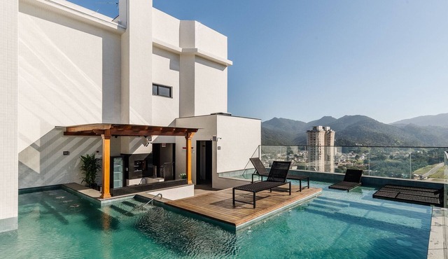 MHF II Apts Variados em Prédio com Vista para o Mar em Itapema