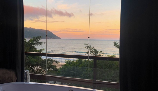 Miranted0ceano, casa em frente a Praia da Solidão Florianópolis