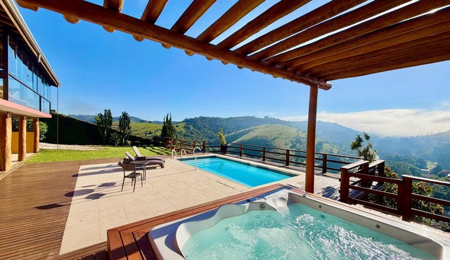 Mirantes Paraibuna-Casa Vermelha (Swimming pool | Jacuzzi | River view | Sleeps 8)