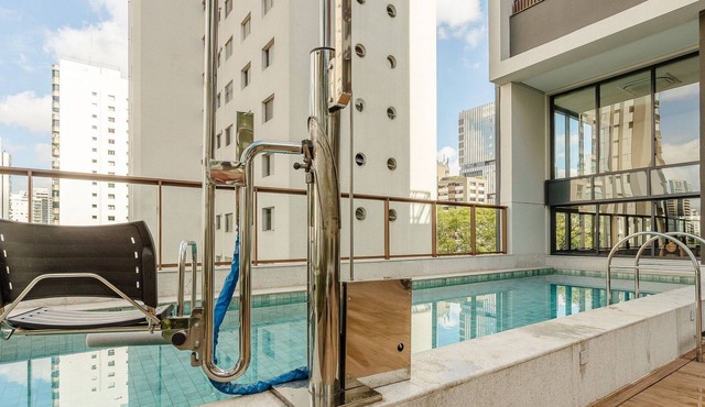Modern Accommodations Near Congonhas With Pool and gym Hmcs in São Paulo