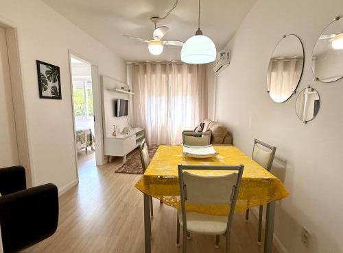 Modern and great location with parking space in J Lindóia