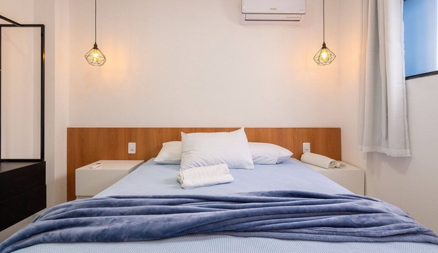Modern & Comfortable 2-Bedroom Apartment with Suite, AC, and BBQ - Near Caruaru Shopping