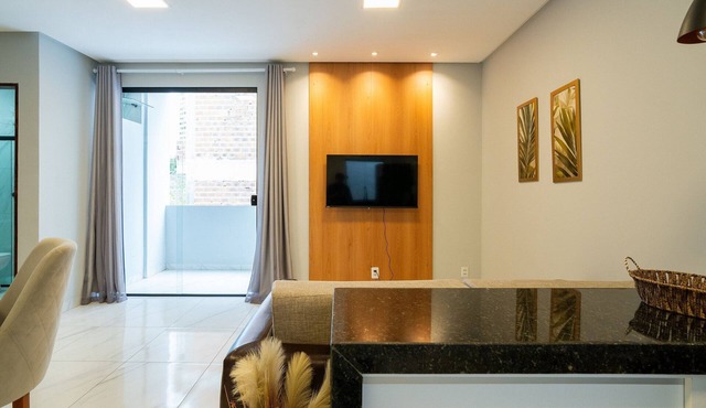 Modern & Comfortable 2-Bedroom Apartment with Suite, AC, and BBQ - Near Caruaru Shopping