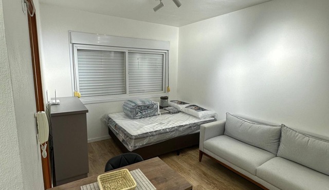 Modern Loft with Private Box for Rent – Comfort and Practicality!