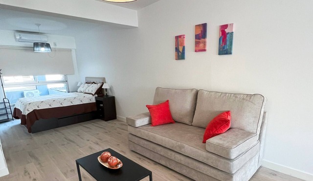 Modern studio apartment with balcony in Almagro in Buenos Aires