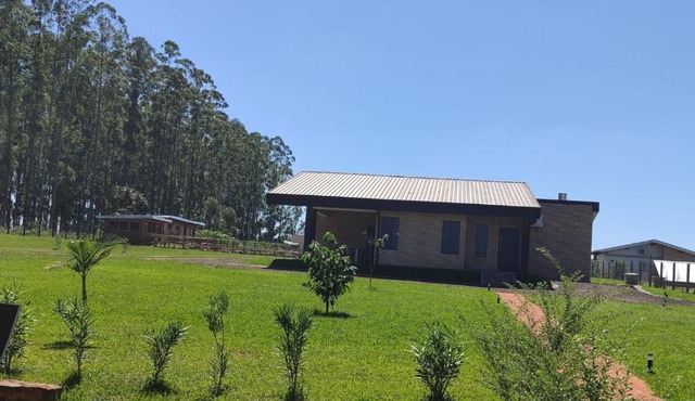 Modernes Ferienhaus in Paraguay, Hohenau mit Reitanlage und Beachvolleyball