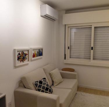 Moderno e alegre