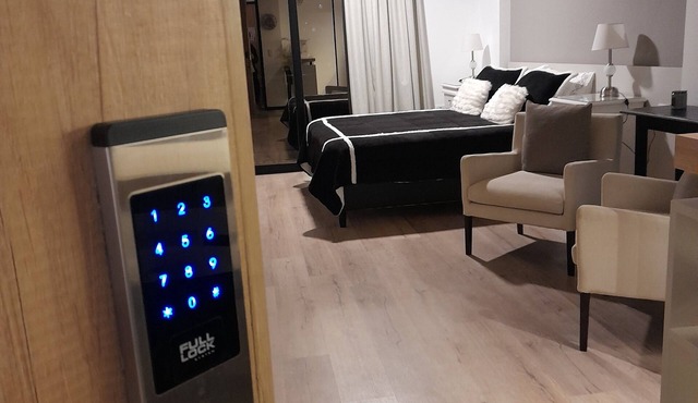 Moderno Monoambiente Completamente Equipado, a una Cuadra del Shopping Alto Noa