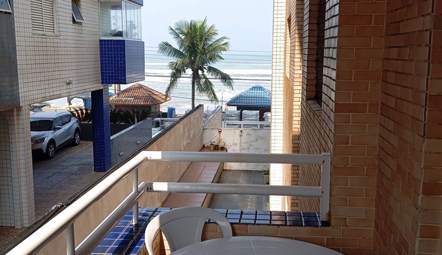 MONGAGUÁ APARTMENT/ON THE SAND/SEASIDE/WI-FI/CLOSE TO SHOPPING CENTER/PET FRIENDLY