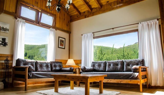 MOUNTAIN CABIN DREAM