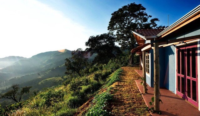 Mountain house at 1,500m altitude - Sustainability and isolation