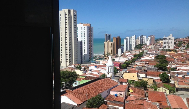 Natal studio in Petrópolis overlooking the sea and hill near Praça das Flores