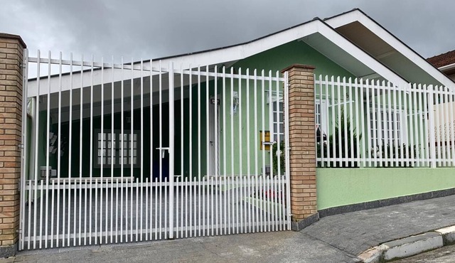 NEW AND CONVENIENT HOUSE