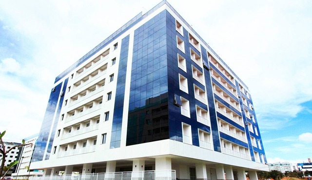 Northwest Atrium Platine SQNW 311 by CentoEdez