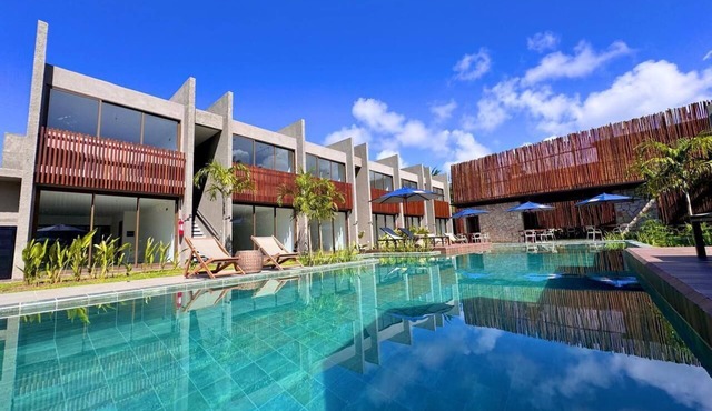 Oak Beach Residence