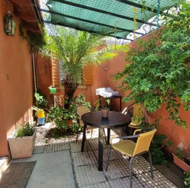 OASIS II Las Moras, con cochera y jardin