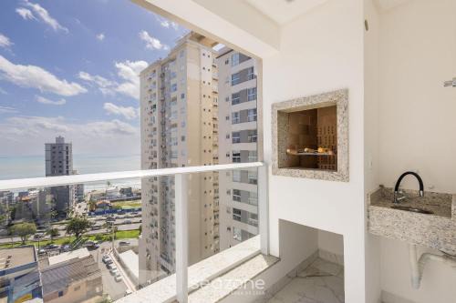 Ocean View Apt 550m from the Beach GEV1304 in Itapema