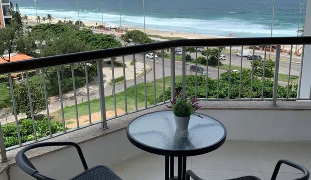 Oceanfront apartment in Barra da Tijuca