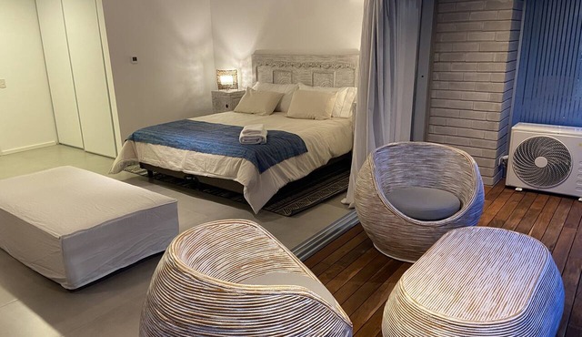 Olivos Harbour Premium Deco Apartment 55 sqm - 400 mb WIFI - pool - gym