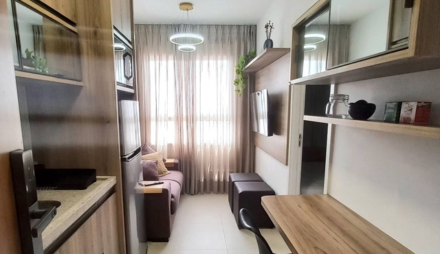 Opens this luxurious apartment with sea views