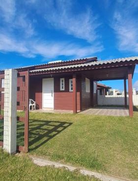 Otima casa com 2 quartos em Tramandai
