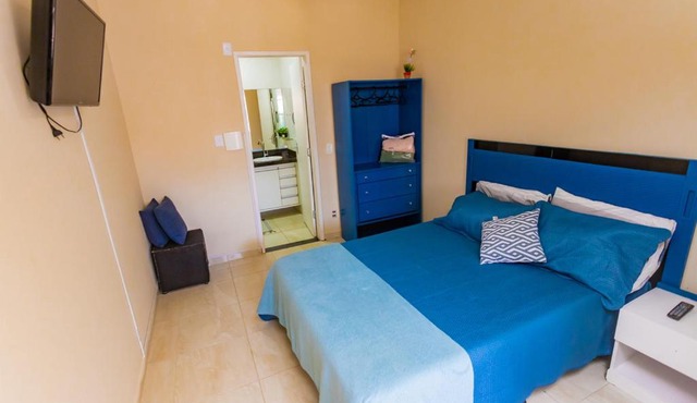 Otimo flat a 750m do mar Sta Monica Guarapari ES