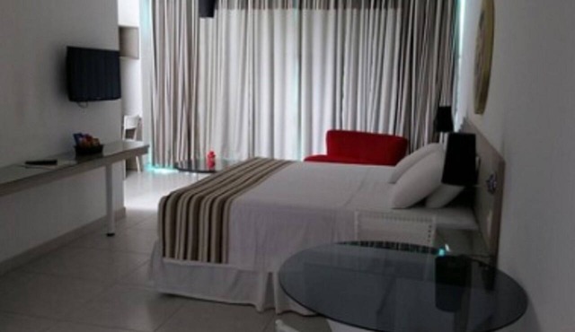 PALACE HOTEL