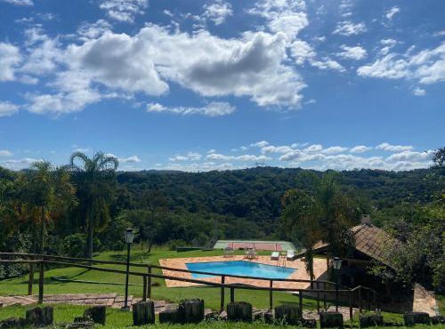 Paraíso rural em Sousas com piscina e quadra