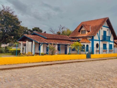 Passa Quatro- CASA INTEIRA RUSTICA para até 9 pessoas