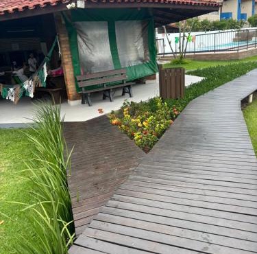 Pe na areia