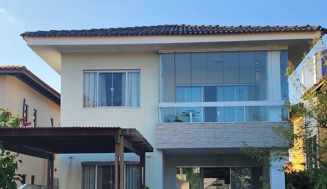 PERFECT REFUGE IN SALVADOR - CLOSE TO THE BEACH AND PITUAÇU PARK.