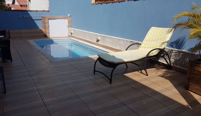 PERUVIAN SWIMMING POOL 100MT BEACH / 2SUIT / GARAGE 5 CARS