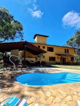 Piscina Aquecida, 5 Suítes, Lareira e Trilha até o Ribeirão