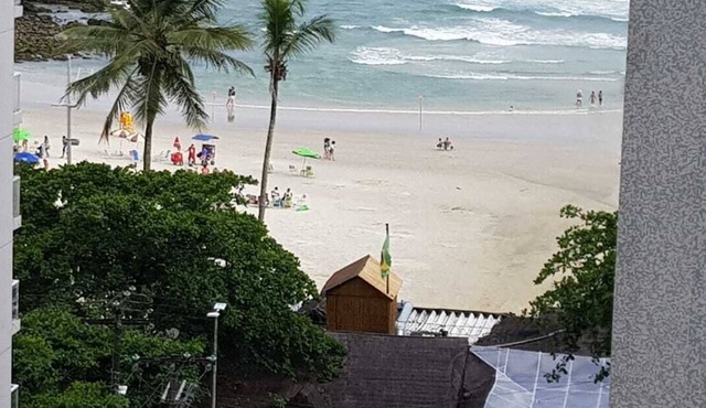 PITANGUEIRAS BEACH - 80 METERS FROM THE SEA - RIGHT ON THE SAND - BEACH SERVICE - WIFI