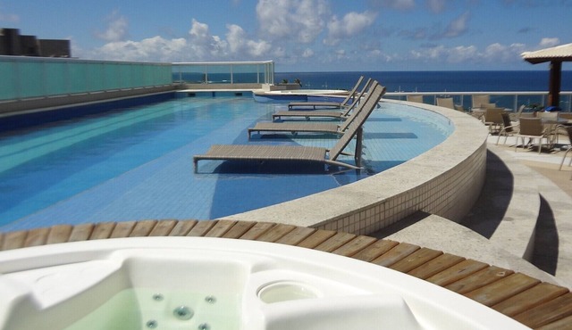Pituba - Luxury flat, seafront, 5min Salvador's Fin Center-Free WIFI