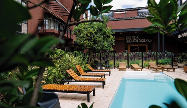 Plaza Paradiso Petit Hotel