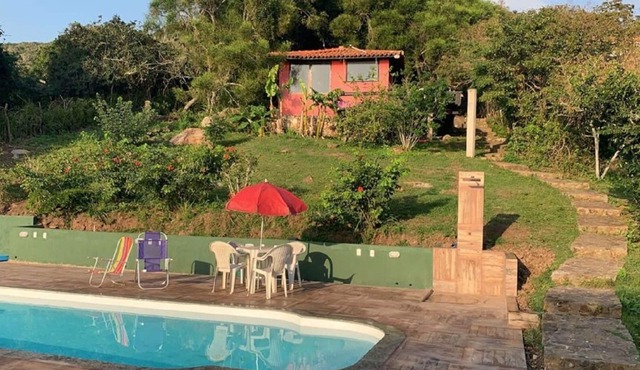 Pontal Atalaia bungalow with pool for couples or families.