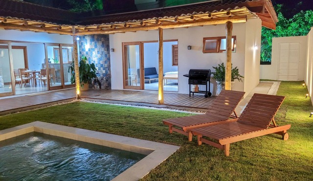 Pool w/ Hydro & Beach
