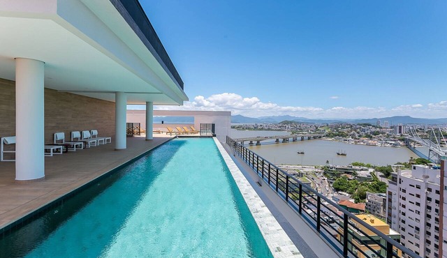 Pool with Sea View | WI-FI 200MB | Foodhall #TT2