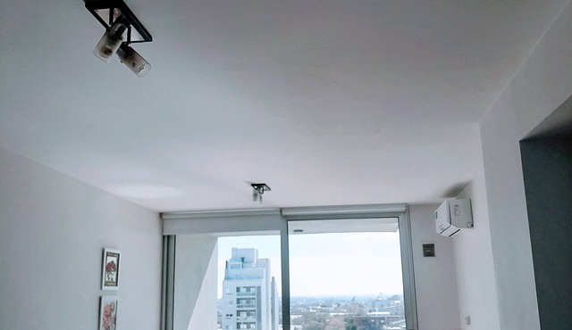 Posada Blanca en Pleno Centro Cipolletti