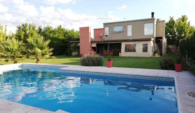 Posada Las Praderas con Piscina - Habitación con Baño en suite - Zona entre bodegas y viñedos