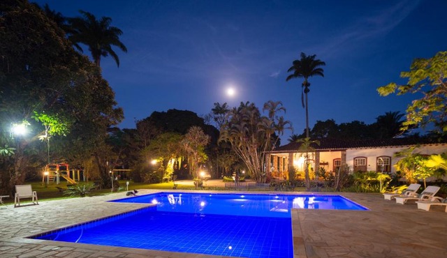 Pousada Chácara Das Acácias - Com Gerador De Energia e Piscina aquecida