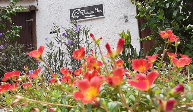 Pousada Charitas Inn