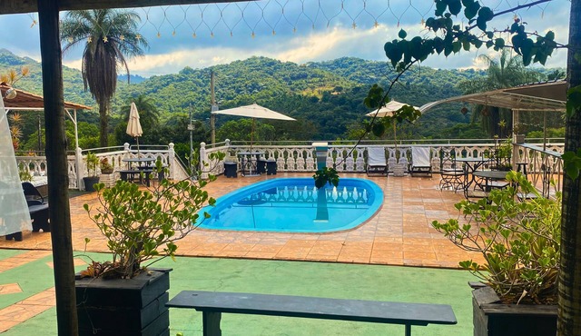 Pousada Encantos da Serra Macacos