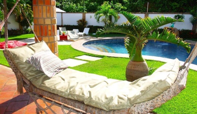 Pousada with 06 air-conditioned suites on Praia das Fontes beach!
