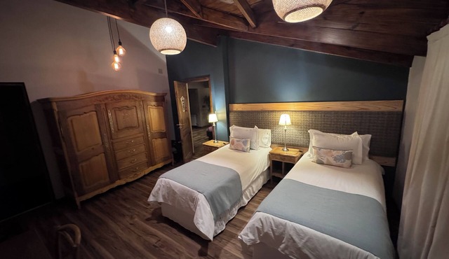 Premium TWEEN SUITE - Deluxe Double room in the heart of the town